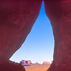 664 Teardrop Arch, Monument Valley, Tribal Park, AZ